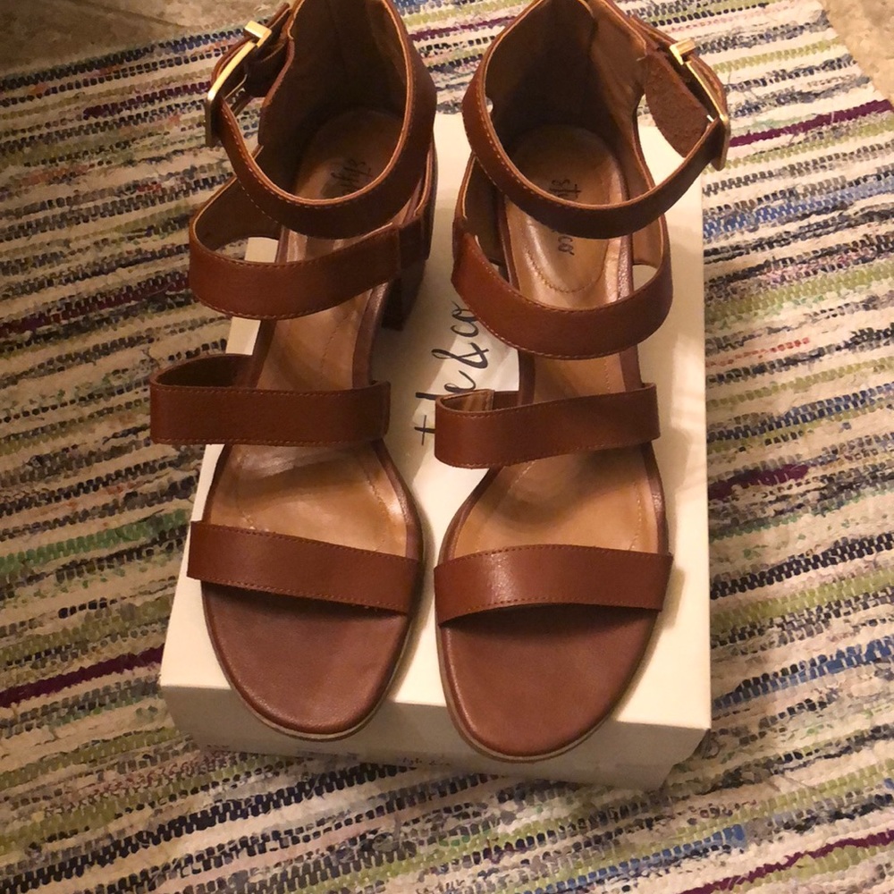8.5 wedge sandals